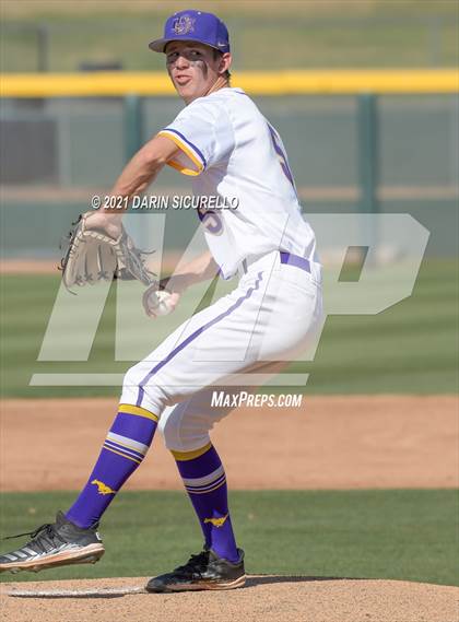 Thumbnail 3 in Casteel vs Sunrise Mountain (AIA 5A Semifinal) photogallery.