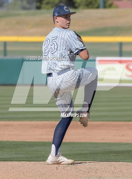 Thumbnail 3 in Casteel vs Sunrise Mountain (AIA 5A Semifinal) photogallery.