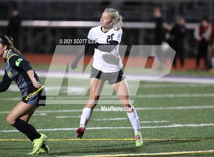 Thumbnail 2 in Fairfield Union vs. Tri-Valley (OHSAA D2 Regional) photogallery.
