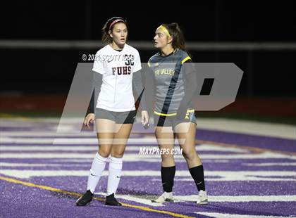 Thumbnail 3 in Fairfield Union vs. Tri-Valley (OHSAA D2 Regional) photogallery.