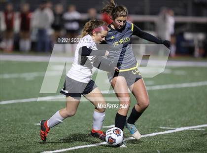 Thumbnail 2 in Fairfield Union vs. Tri-Valley (OHSAA D2 Regional) photogallery.