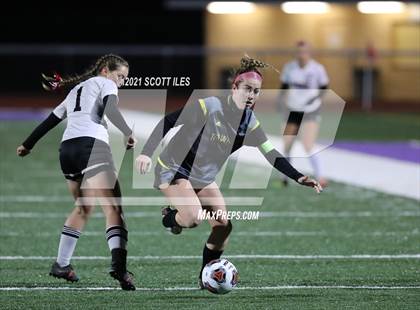 Thumbnail 3 in Fairfield Union vs. Tri-Valley (OHSAA D2 Regional) photogallery.