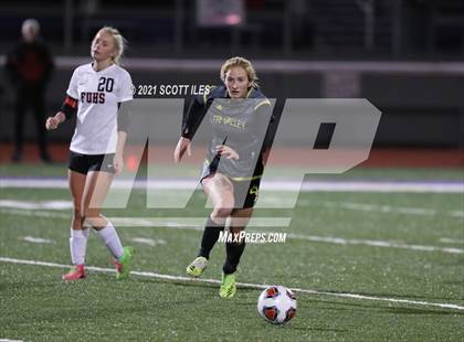 Thumbnail 1 in Fairfield Union vs. Tri-Valley (OHSAA D2 Regional) photogallery.
