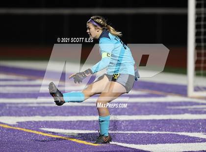 Thumbnail 3 in Fairfield Union vs. Tri-Valley (OHSAA D2 Regional) photogallery.