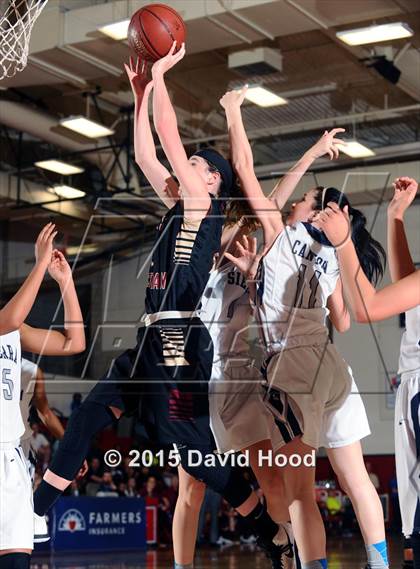 Thumbnail 2 in Oaks Christian vs Sierra Canyon (CIF SoCal Regional Division 4 Final) photogallery.