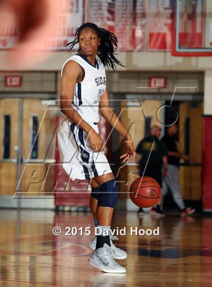 Thumbnail 1 in Oaks Christian vs Sierra Canyon (CIF SoCal Regional Division 4 Final) photogallery.