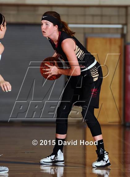 Thumbnail 3 in Oaks Christian vs Sierra Canyon (CIF SoCal Regional Division 4 Final) photogallery.