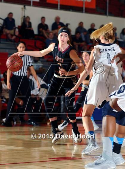 Thumbnail 1 in Oaks Christian vs Sierra Canyon (CIF SoCal Regional Division 4 Final) photogallery.