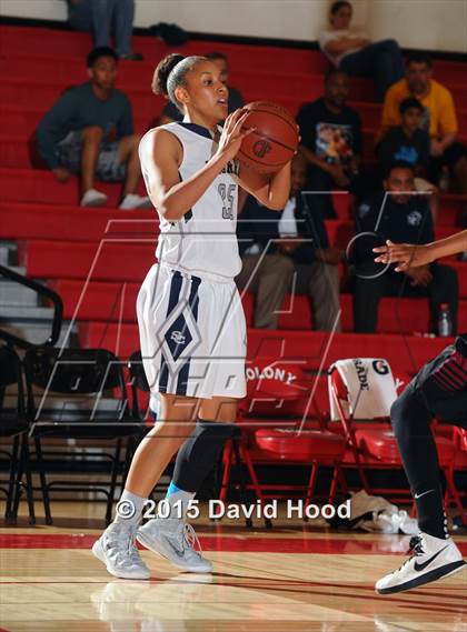 Thumbnail 2 in Oaks Christian vs Sierra Canyon (CIF SoCal Regional Division 4 Final) photogallery.