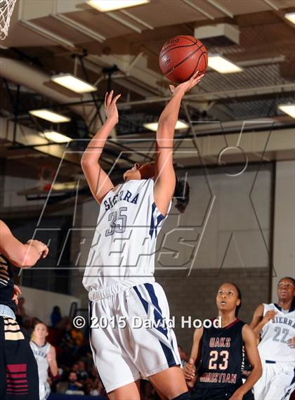 Thumbnail 3 in Oaks Christian vs Sierra Canyon (CIF SoCal Regional Division 4 Final) photogallery.
