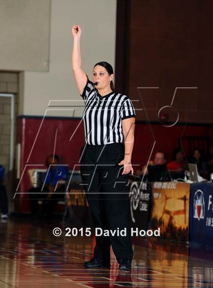 Thumbnail 2 in Oaks Christian vs Sierra Canyon (CIF SoCal Regional Division 4 Final) photogallery.