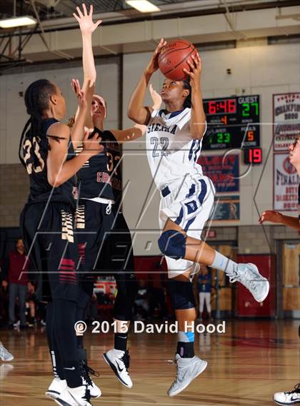 Thumbnail 3 in Oaks Christian vs Sierra Canyon (CIF SoCal Regional Division 4 Final) photogallery.