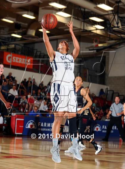 Thumbnail 2 in Oaks Christian vs Sierra Canyon (CIF SoCal Regional Division 4 Final) photogallery.