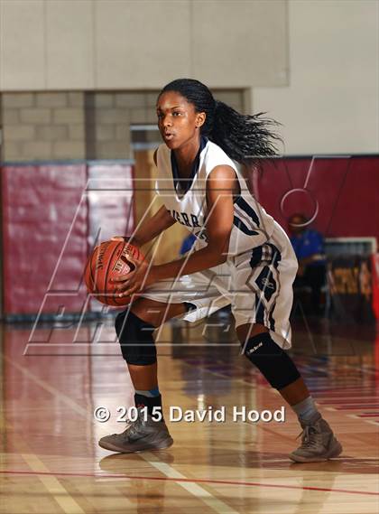 Thumbnail 3 in Oaks Christian vs Sierra Canyon (CIF SoCal Regional Division 4 Final) photogallery.