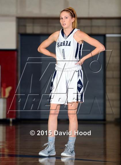 Thumbnail 3 in Oaks Christian vs Sierra Canyon (CIF SoCal Regional Division 4 Final) photogallery.