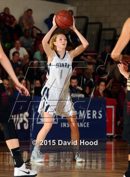 Thumbnail 1 in Oaks Christian vs Sierra Canyon (CIF SoCal Regional Division 4 Final) photogallery.