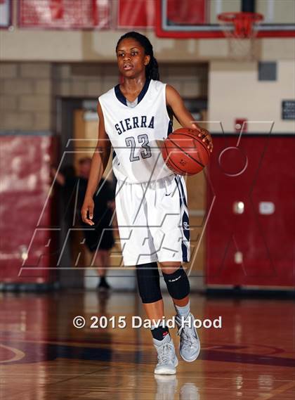 Thumbnail 1 in Oaks Christian vs Sierra Canyon (CIF SoCal Regional Division 4 Final) photogallery.