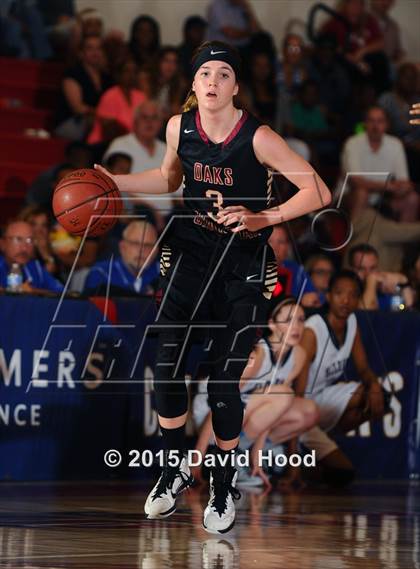 Thumbnail 2 in Oaks Christian vs Sierra Canyon (CIF SoCal Regional Division 4 Final) photogallery.