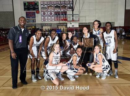 Thumbnail 2 in Oaks Christian vs Sierra Canyon (CIF SoCal Regional Division 4 Final) photogallery.