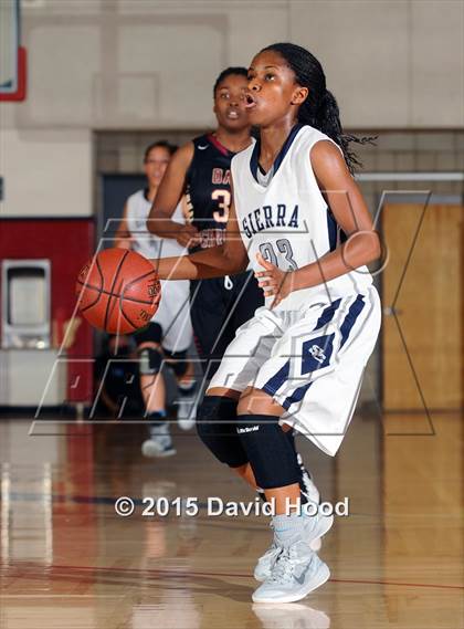Thumbnail 2 in Oaks Christian vs Sierra Canyon (CIF SoCal Regional Division 4 Final) photogallery.