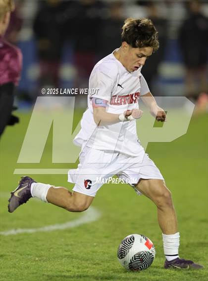 Thumbnail 3 in Glenwood Springs @ Golden (CHSAA 4A Second Round) photogallery.