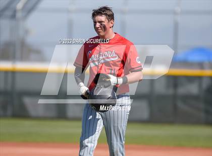 Thumbnail 2 in Libertyville vs. Mountain View (Coach Bob Invitational) photogallery.