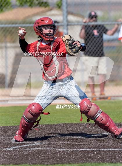 Thumbnail 1 in Libertyville vs. Mountain View (Coach Bob Invitational) photogallery.