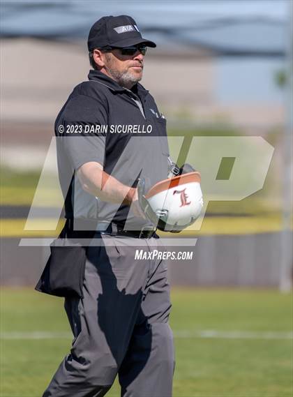 Thumbnail 1 in Libertyville vs. Mountain View (Coach Bob Invitational) photogallery.