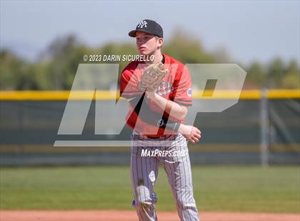Thumbnail 3 in Libertyville vs. Mountain View (Coach Bob Invitational) photogallery.