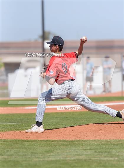 Thumbnail 3 in Libertyville vs. Mountain View (Coach Bob Invitational) photogallery.