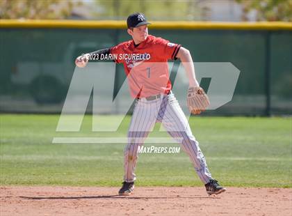 Thumbnail 3 in Libertyville vs. Mountain View (Coach Bob Invitational) photogallery.