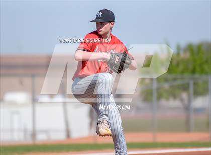 Thumbnail 3 in Libertyville vs. Mountain View (Coach Bob Invitational) photogallery.