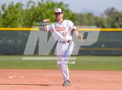 Thumbnail 2 in Libertyville vs. Mountain View (Coach Bob Invitational) photogallery.
