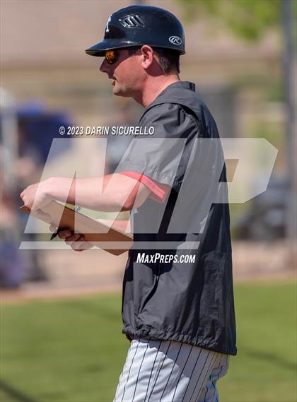Thumbnail 2 in Libertyville vs. Mountain View (Coach Bob Invitational) photogallery.