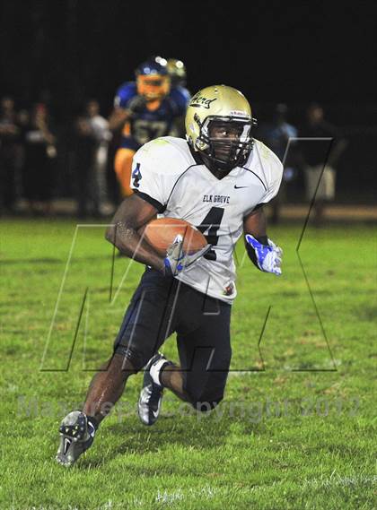 Thumbnail 3 in Elk Grove @ Del Campo photogallery.