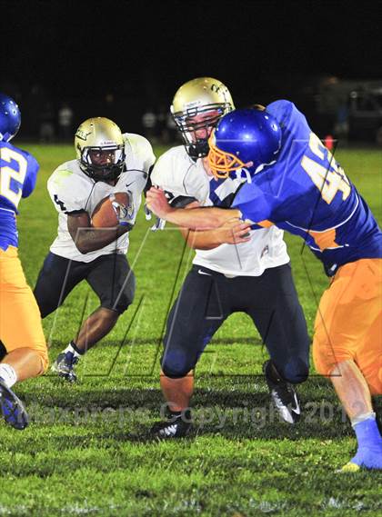Thumbnail 1 in Elk Grove @ Del Campo photogallery.