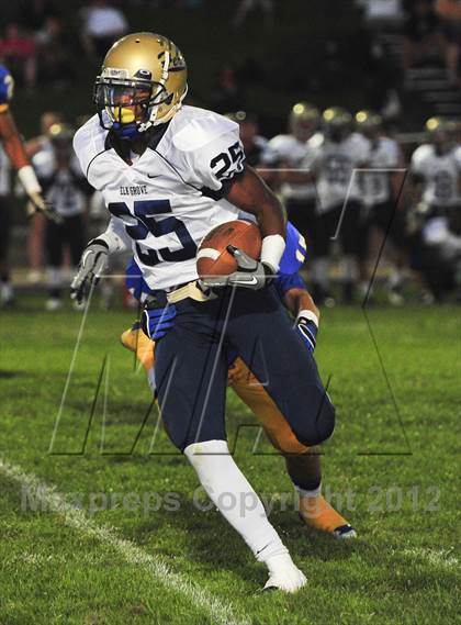 Thumbnail 2 in Elk Grove @ Del Campo photogallery.
