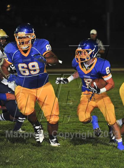 Thumbnail 3 in Elk Grove @ Del Campo photogallery.
