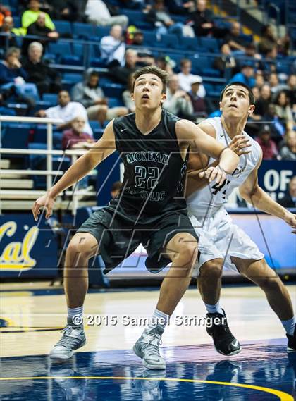 Thumbnail 3 in Moreau Catholic vs. Archbishop Mitty (MaxPreps MLK Classic) photogallery.