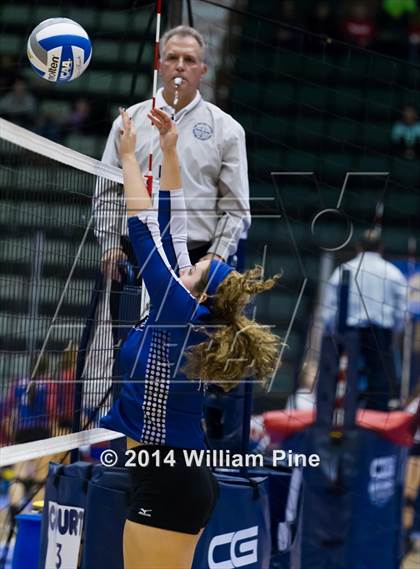Thumbnail 1 in Haldane vs. Portville (NYSPHSAA Class D Final) photogallery.
