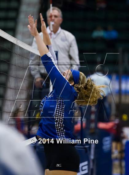 Thumbnail 2 in Haldane vs. Portville (NYSPHSAA Class D Final) photogallery.