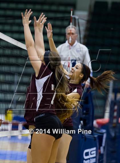 Thumbnail 3 in Haldane vs. Portville (NYSPHSAA Class D Final) photogallery.
