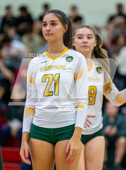 Thumbnail 1 in Glendale vs Moorpark (CIF SS Division 6 Final) photogallery.