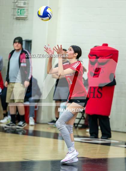 Thumbnail 1 in Glendale vs Moorpark (CIF SS Division 6 Final) photogallery.
