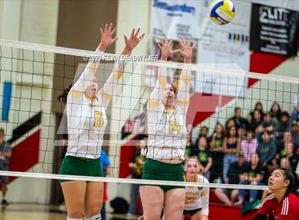 Thumbnail 1 in Glendale vs Moorpark (CIF SS Division 6 Final) photogallery.