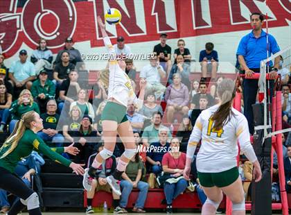 Thumbnail 2 in Glendale vs Moorpark (CIF SS Division 6 Final) photogallery.