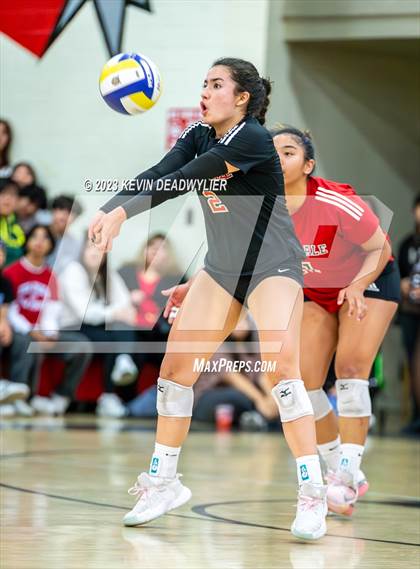Thumbnail 3 in Glendale vs Moorpark (CIF SS Division 6 Final) photogallery.