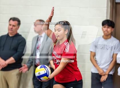 Thumbnail 3 in Glendale vs Moorpark (CIF SS Division 6 Final) photogallery.