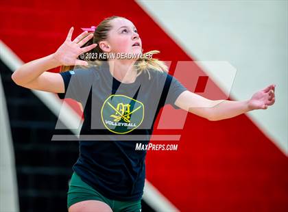 Thumbnail 3 in Glendale vs Moorpark (CIF SS Division 6 Final) photogallery.