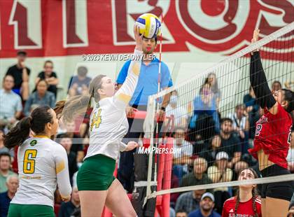 Thumbnail 2 in Glendale vs Moorpark (CIF SS Division 6 Final) photogallery.